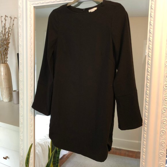 Black Long Sleeved Shift Dress - Picture 4 of 4